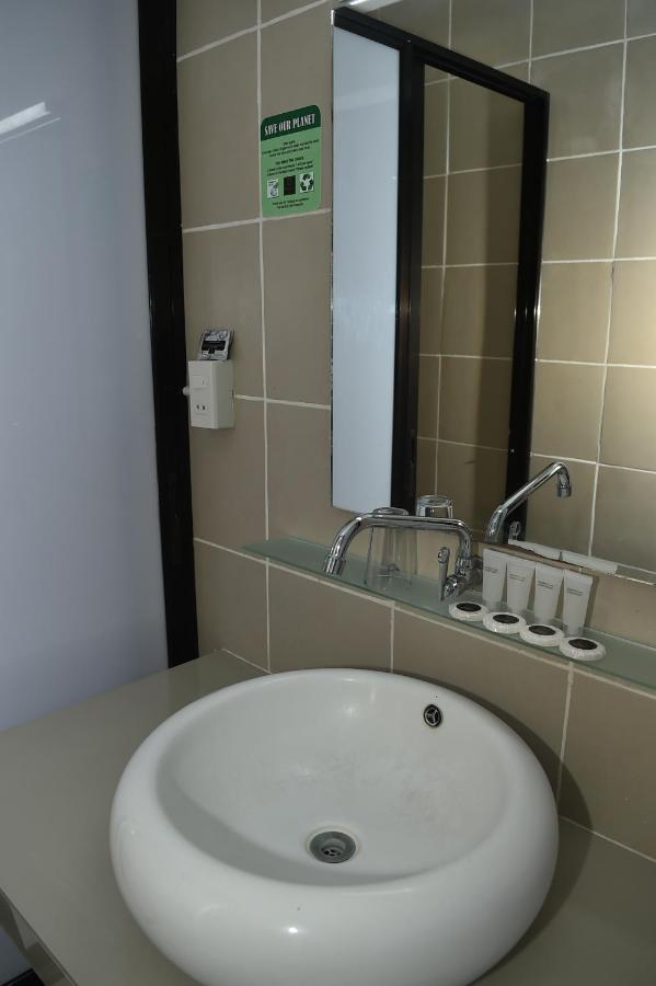 Columbus Plaza Hotel General Santos City Luaran gambar