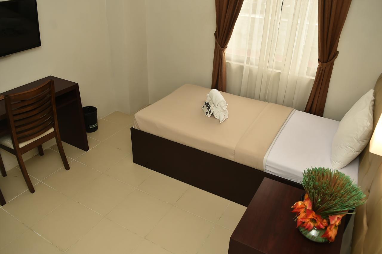 Columbus Plaza Hotel General Santos City Luaran gambar